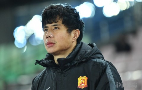 亚博体育官网 -学校队列训练口令视频教程