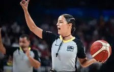 亚博体育平台 -包含今晨芝加哥公牛调整名单以备欧篮联，伤情更新环节打磨，媒体盛赞，更衣室氛围转暖的词条